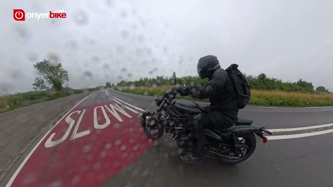 Поездки на работу на мотоцикле Kawasaki Eliminator 500 2025 года.