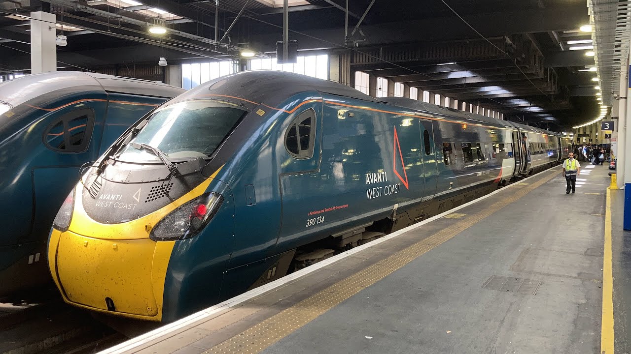London Euston (15:30) to Preston (17:38) via Trent Valley - Class 390 Avanti West Coast Pendolino