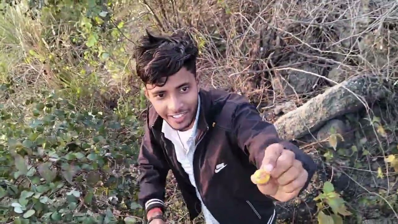 घाघर नदी में मस्ती करते#likeandsubscribe 😂😂😂