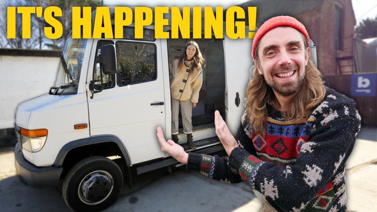 FIRST DAYS OF OUR VARIO VAN BUILD - Windows and Skylight Install FAIL!!