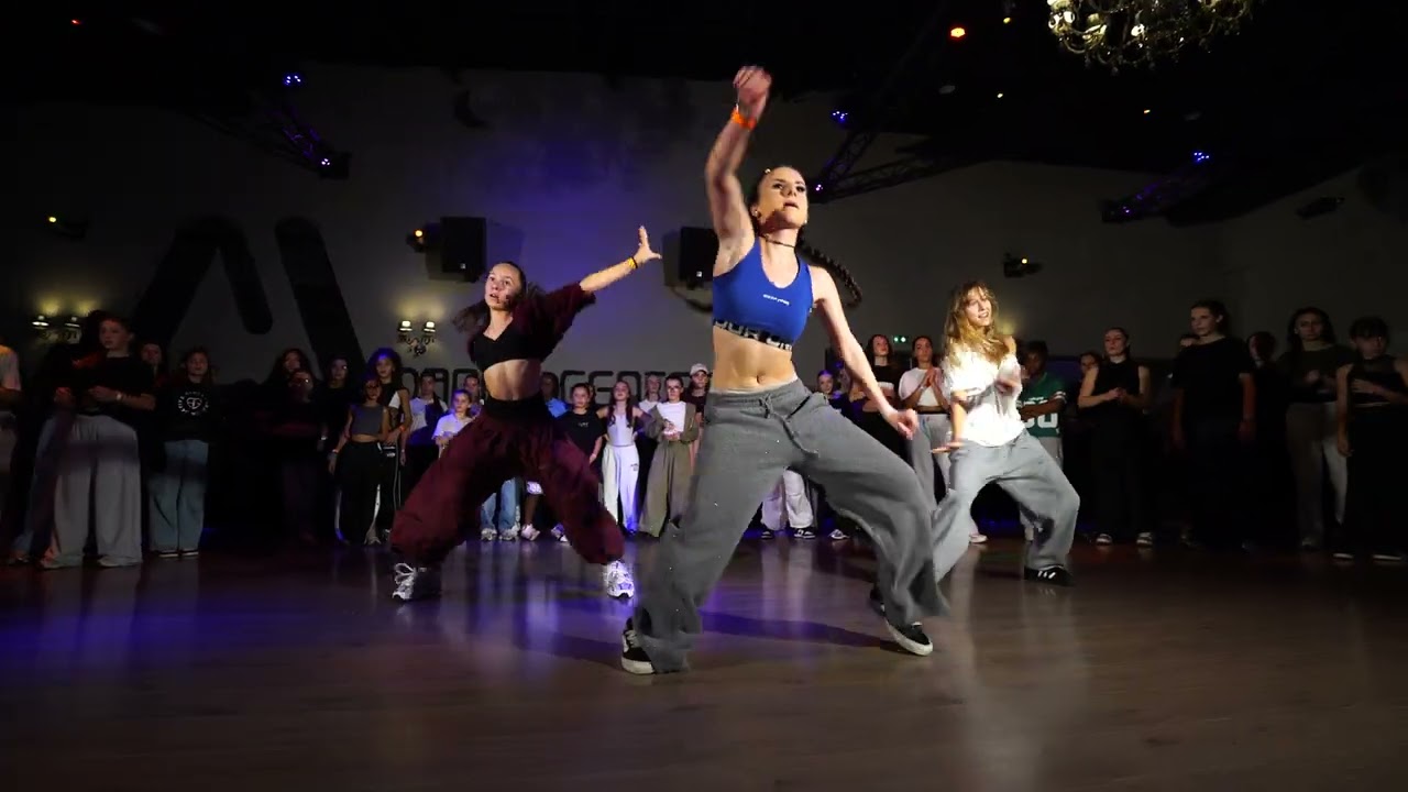 SABRINA LONIS - Stage Street Commercial - 18/10/25