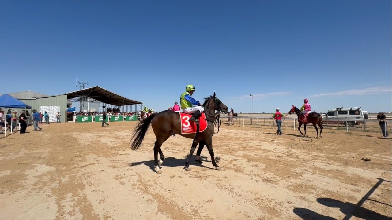 Safari to Birdsville Races 2024, Friday Race Day…South Australia