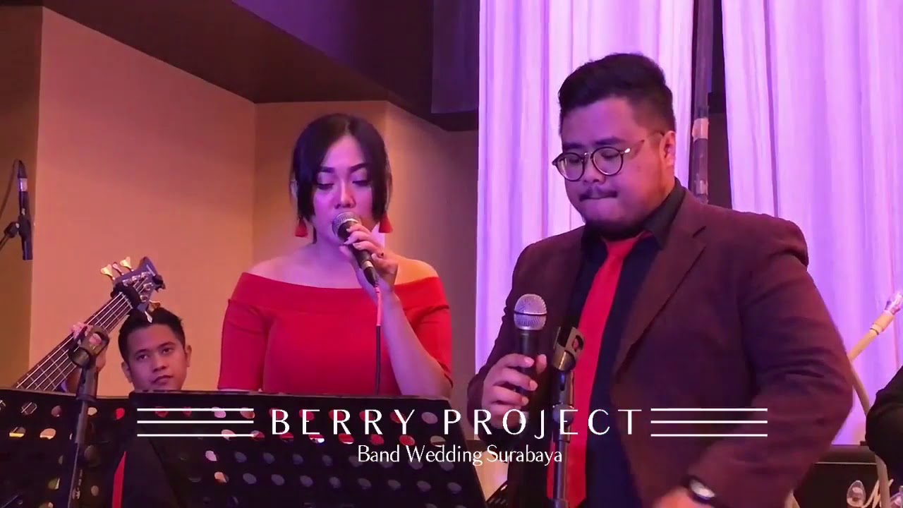 Berry Project - Bless the broken road ( Rascal Flatts cover) Band wedding surabaya ,use head set