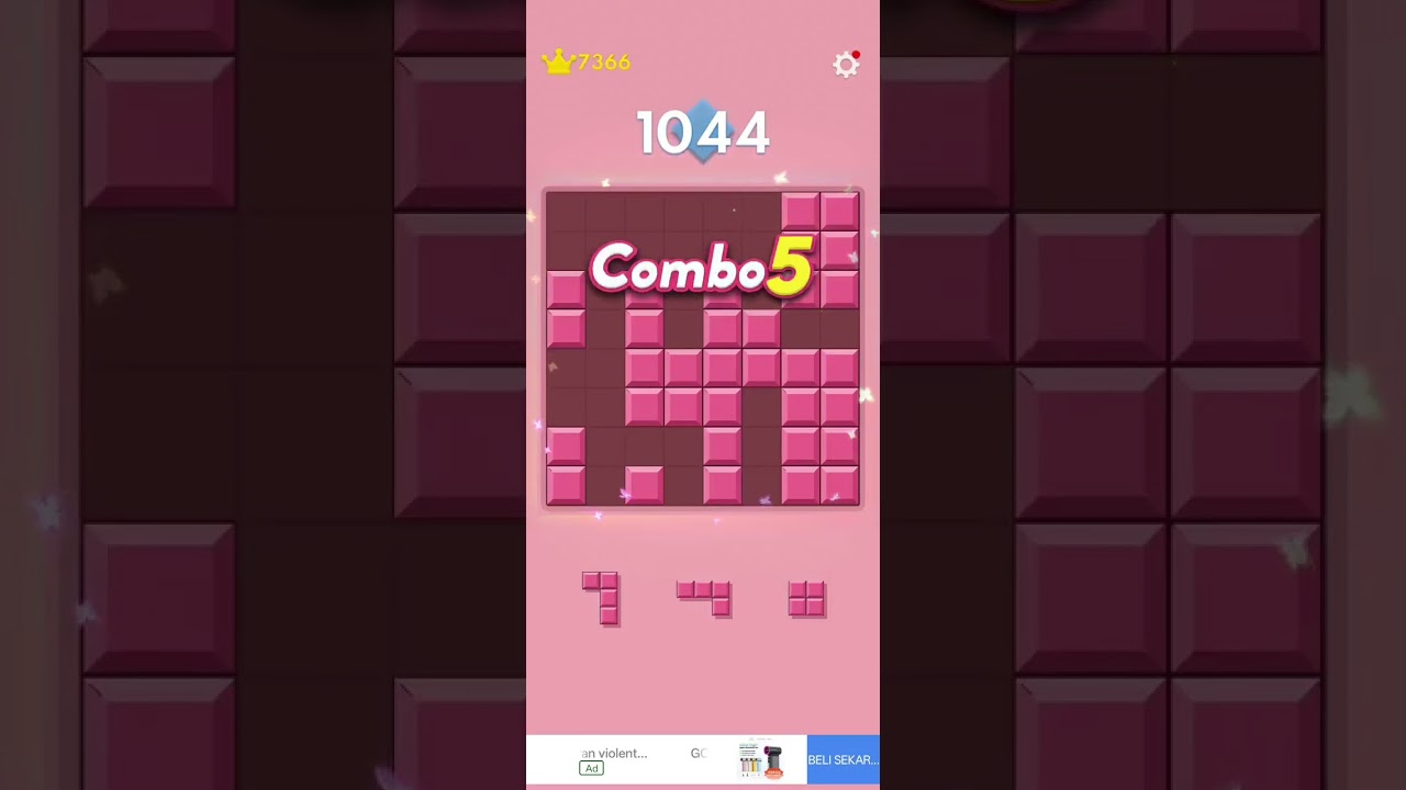 Playing block blast (Tetris)