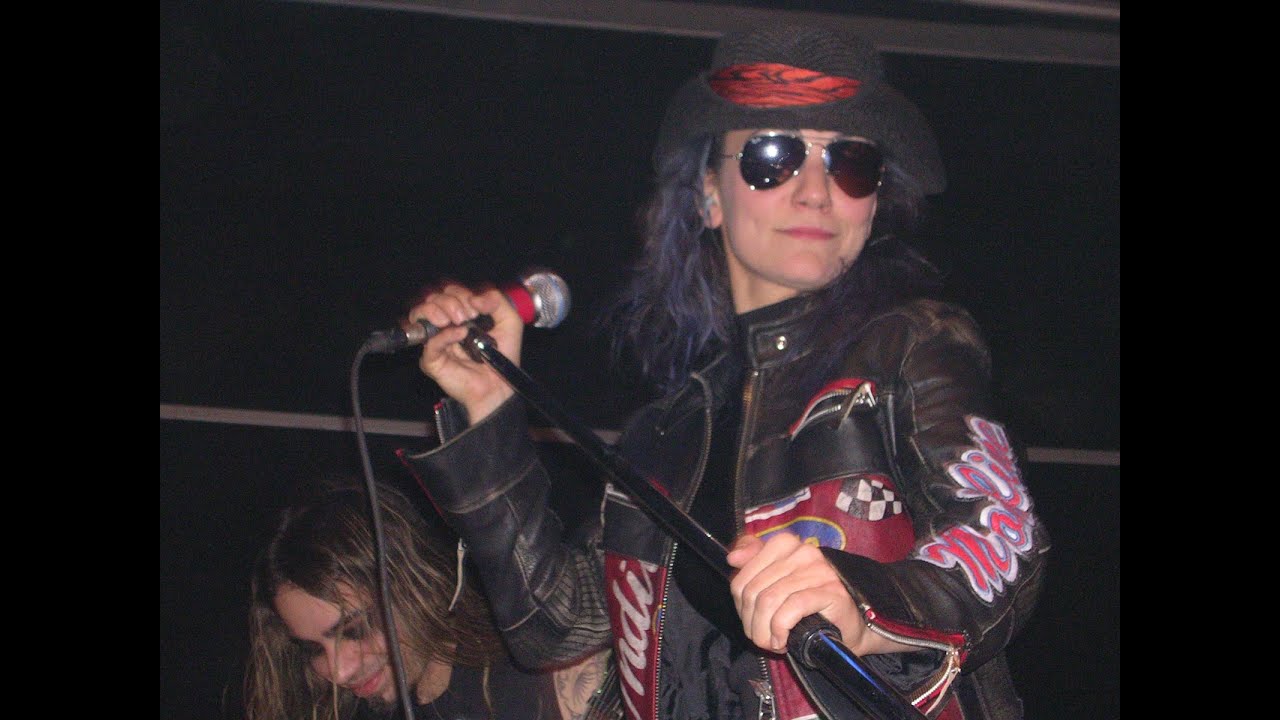 Özlem Tekin  Herkes Şanslı Doğmuyor  Ankara Saklıfest 2007