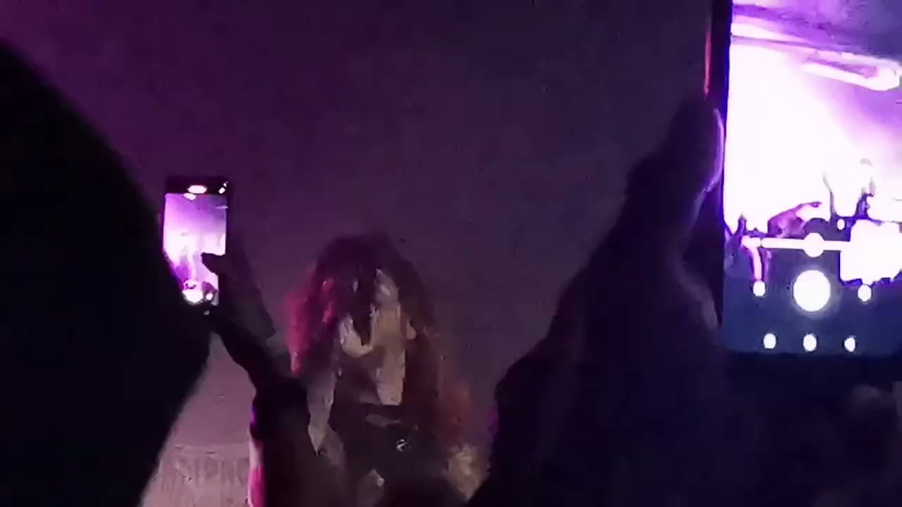 NEFFEX - Careless LIVE in Warsaw [NEFFEX Born A Rockstar Fall Tour]