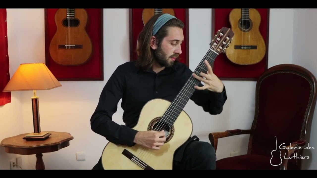 Guy Hirschberger plays Passacaille by Alexandre Tansman on a Michael Cadiz 2023