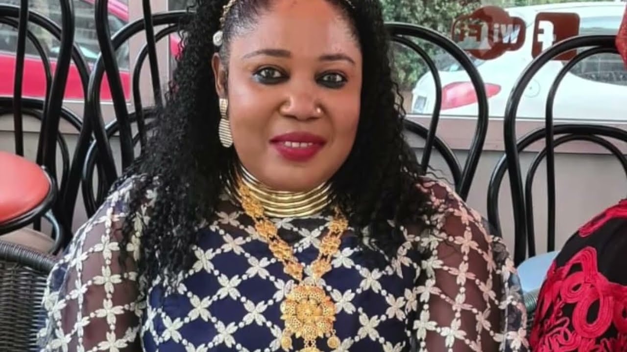 LA BELLE ZOUHA    CHANDRABO