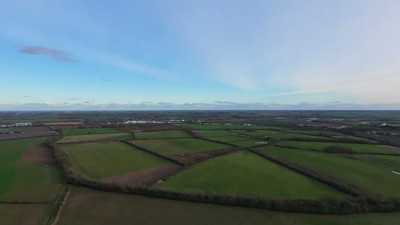 Drone flight over the stunning Cambridgeshire countryside. #cambridgeshire 