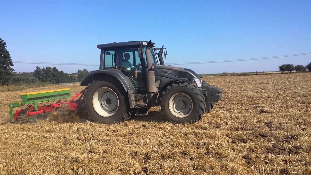 Valtra N123 i MF 7485