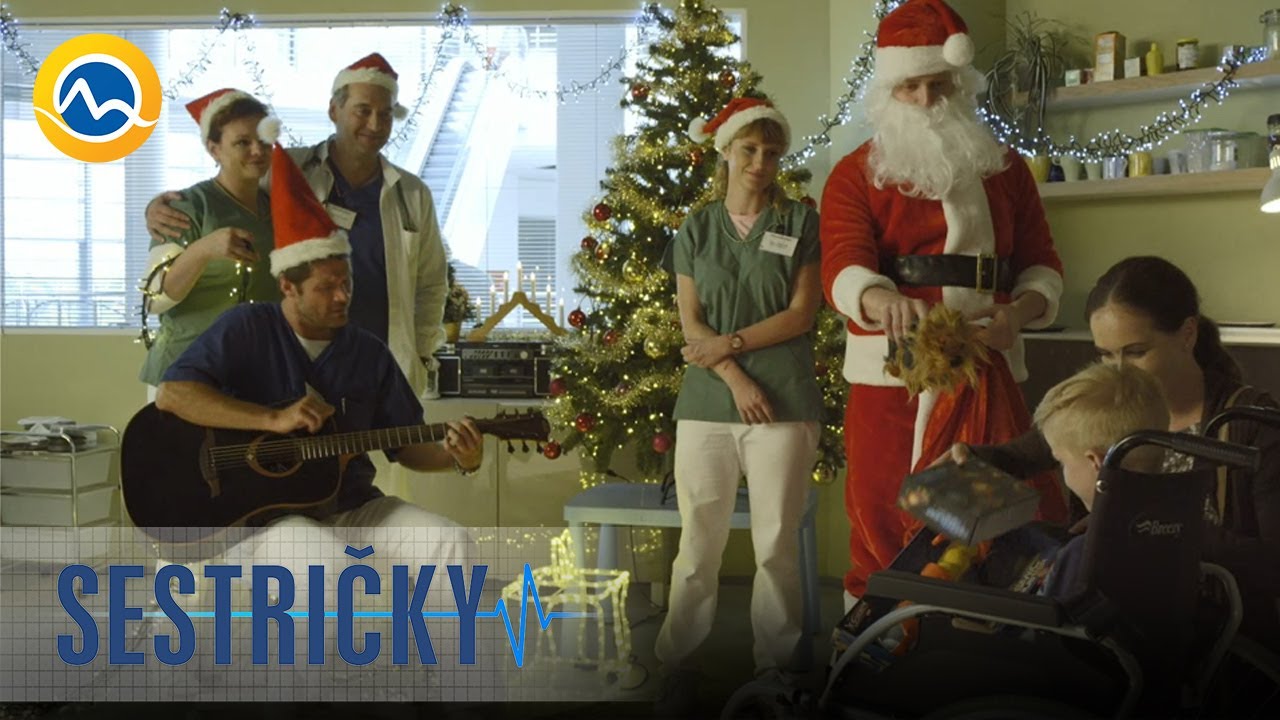 SESTRIČKY - Malému pacientovi vystrojili Vianoce v lete. Pre Sestričky nie je nič nemožné!