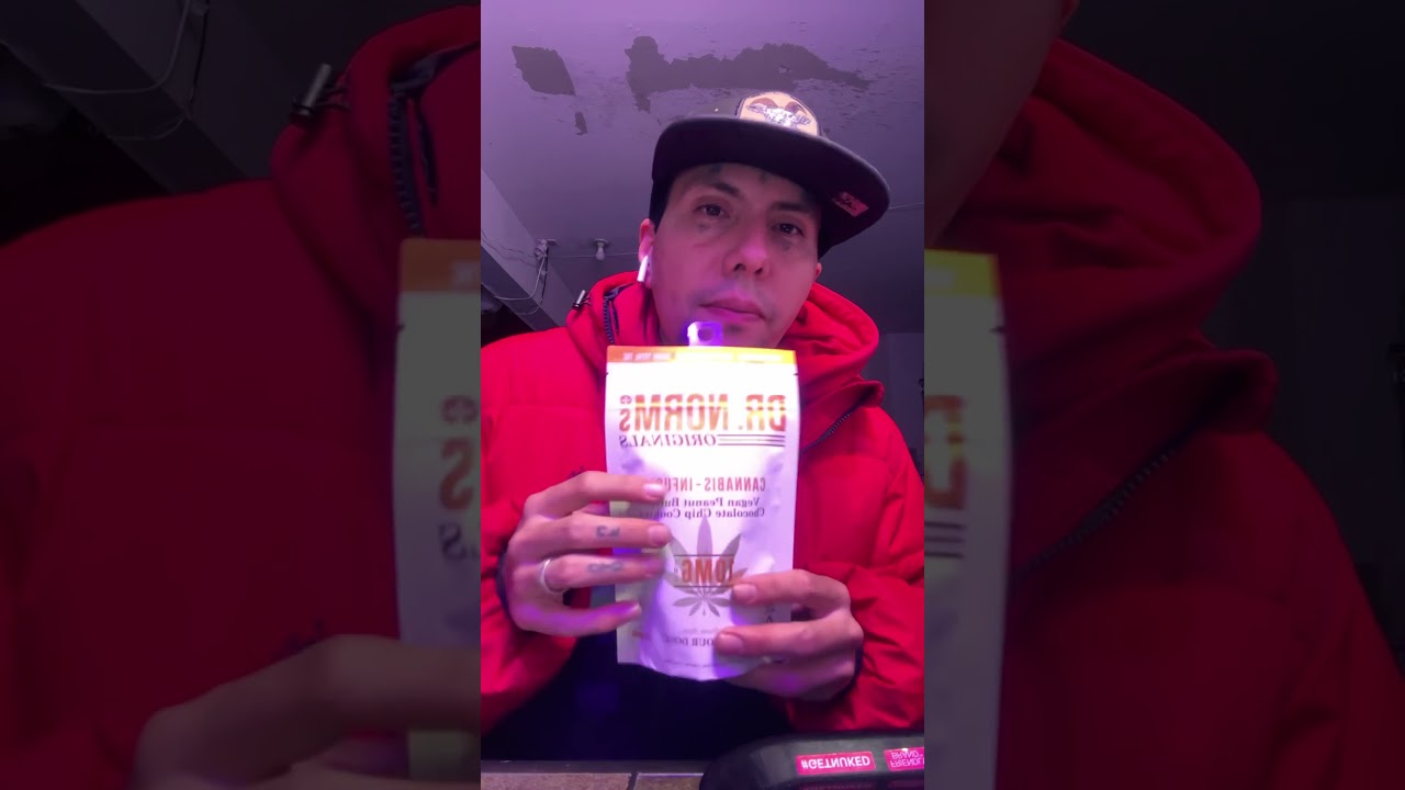Dr. Norms Vegan peanut butter chocolate chip cookies by @Punchedibles #weedforthepeople #catalyst