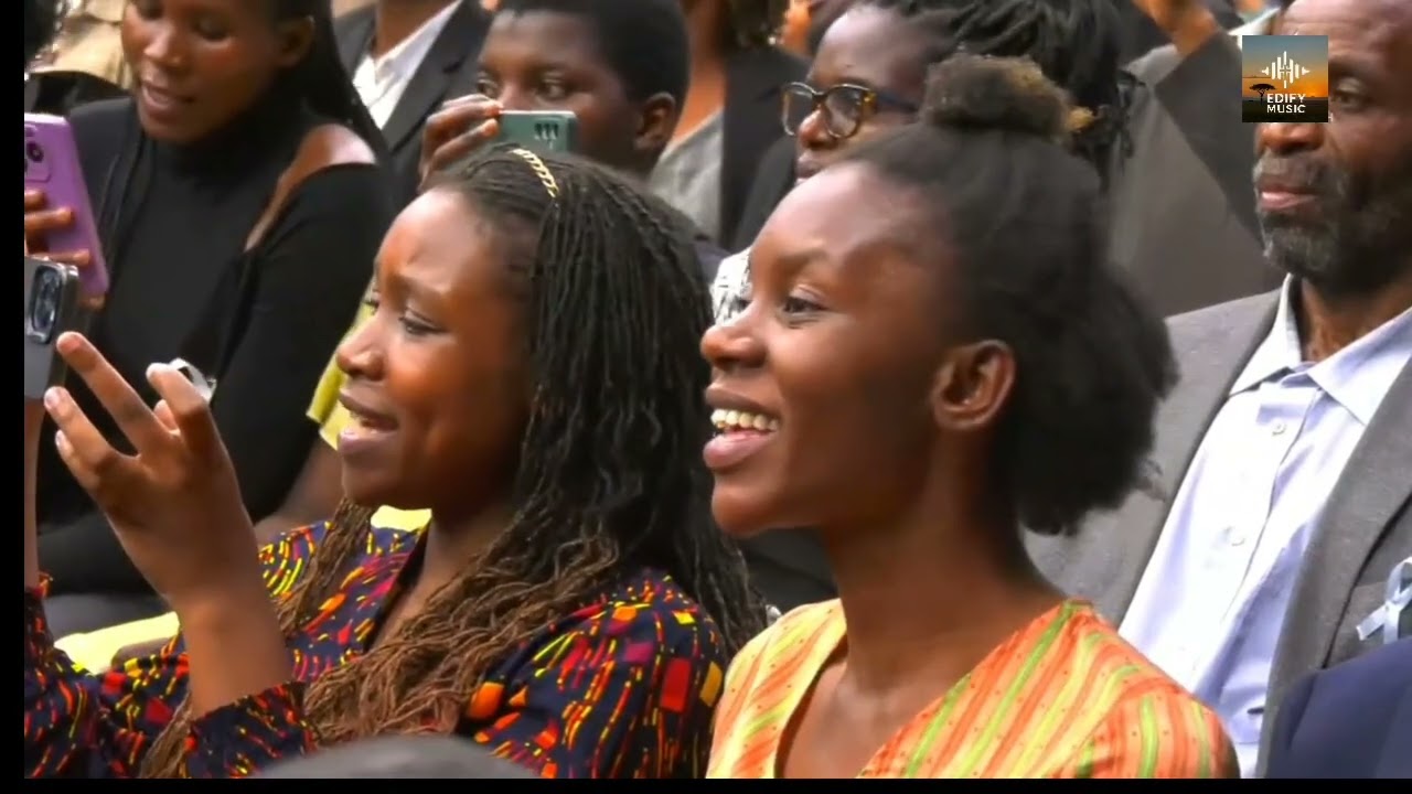 Mwari uyu – Stand Music 