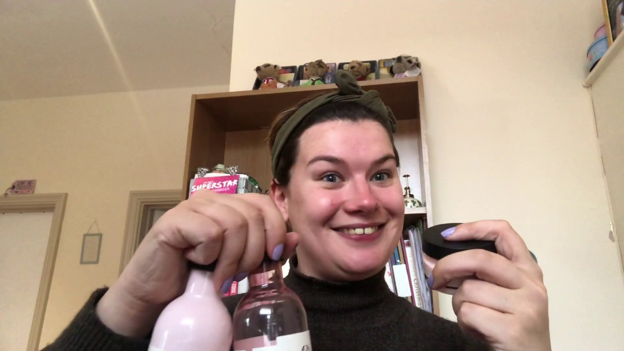 A simple skincare routine: The Body Shop Vitamin E