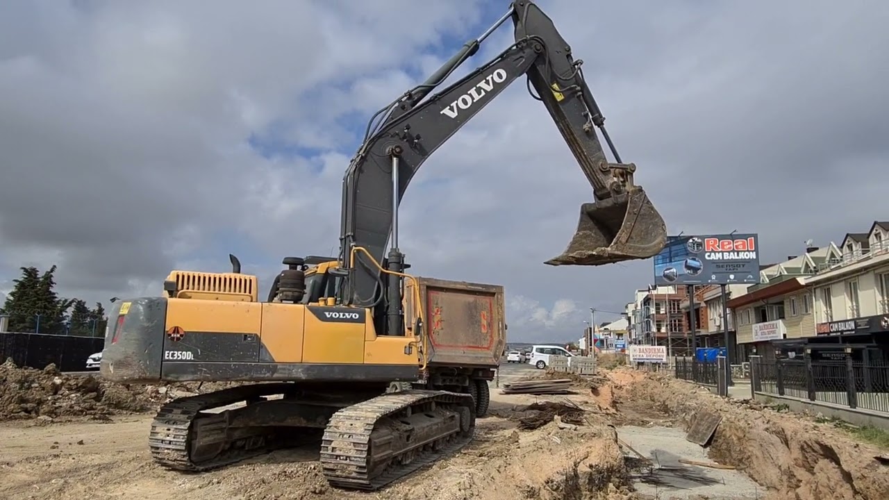 Ground preparation with VOLVO 350 DL before bridge work - FULL HD FREE VIDEO #nocopyright