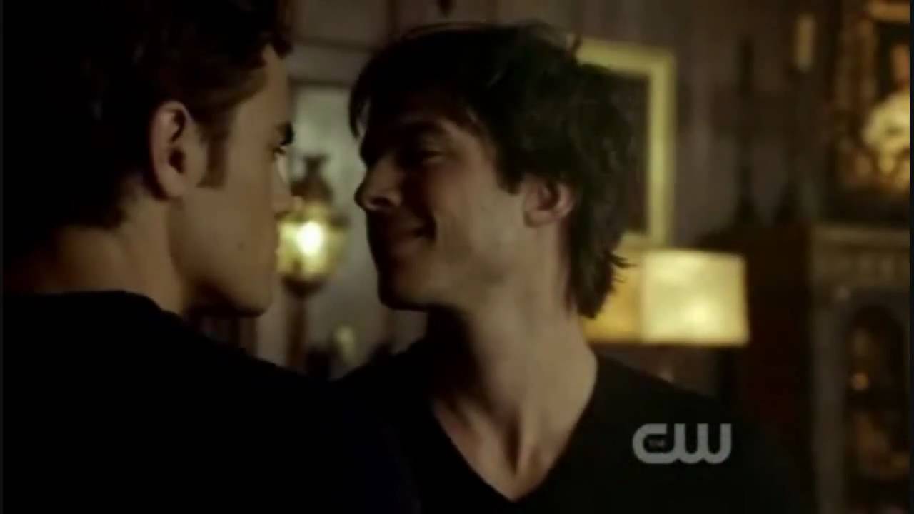 Damon/Elena/Stefan Bad Romance - Lady Gaga