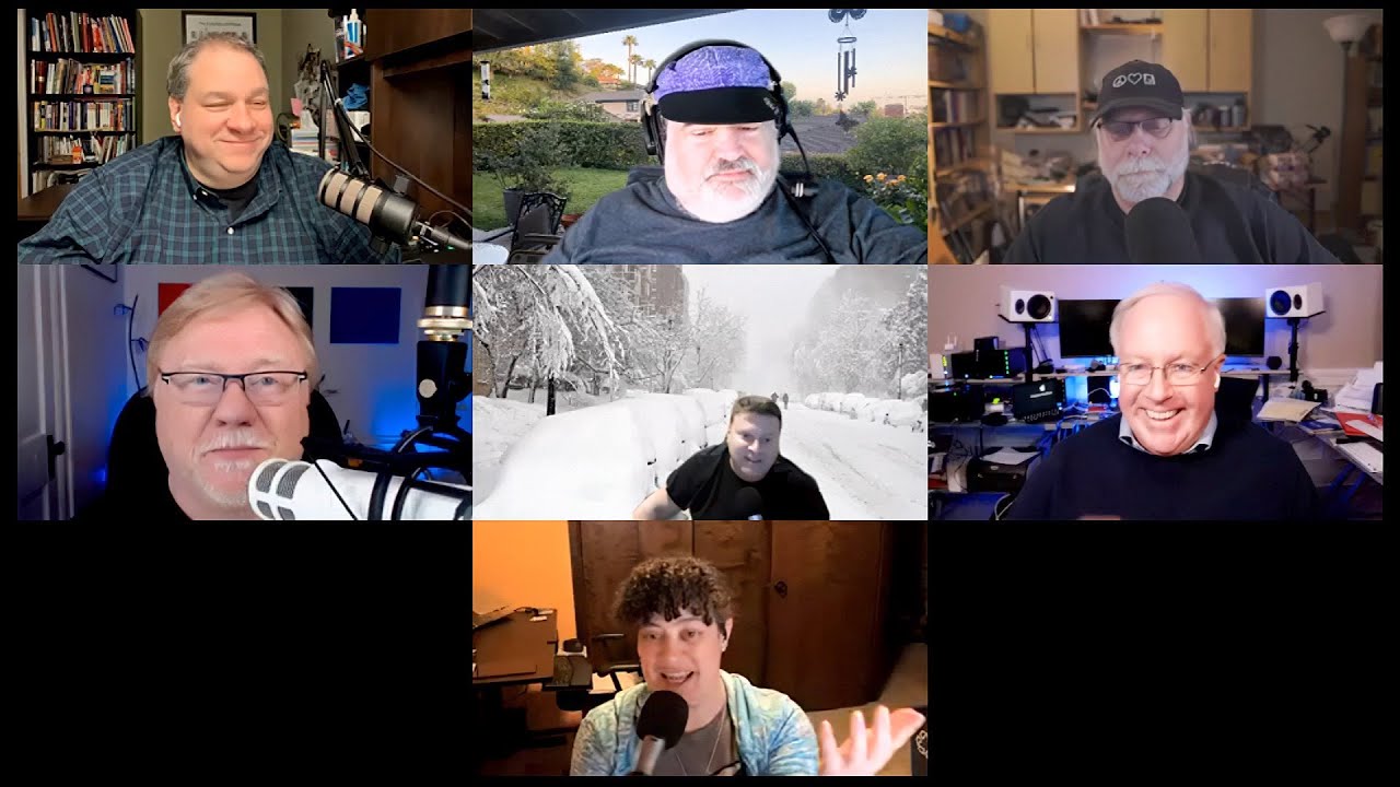 MacVoices #22026: MacVoices Live! - AirTag Tracking and The Panel's Workspaces and Gear (1)