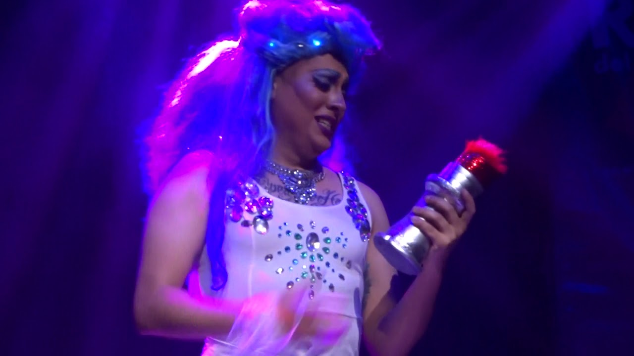 Mariana Grande - Regias del Drag 3 Ep5 @Manaus