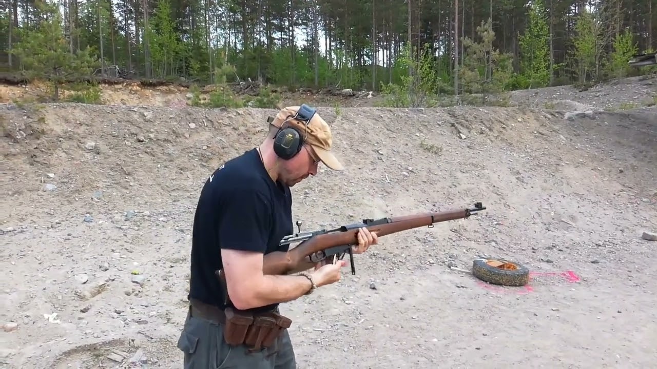 AMY 556 1r3 drill m/39 Ukko-Pekka kiväärillä.