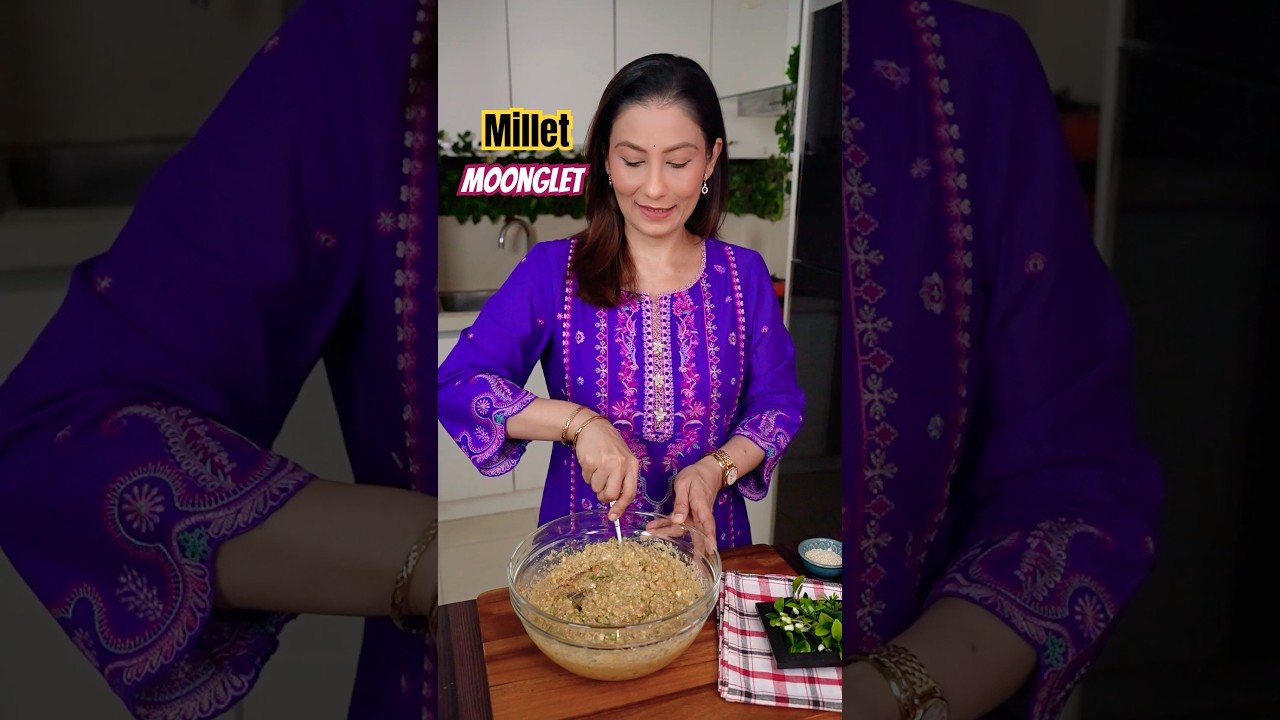 Lose Weight with this Crispy Winter Breakfast! 😱 No Maida, No Rice - Bajra Moonglet Recipe!