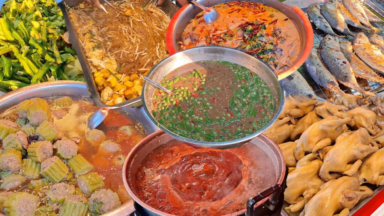 มีร้านอาหารมากกว่า100ร้านให้คุณเลือกซื้อตลาดนัดพระสมุทรเจดีย์วันอังคารและวันศุกร์
