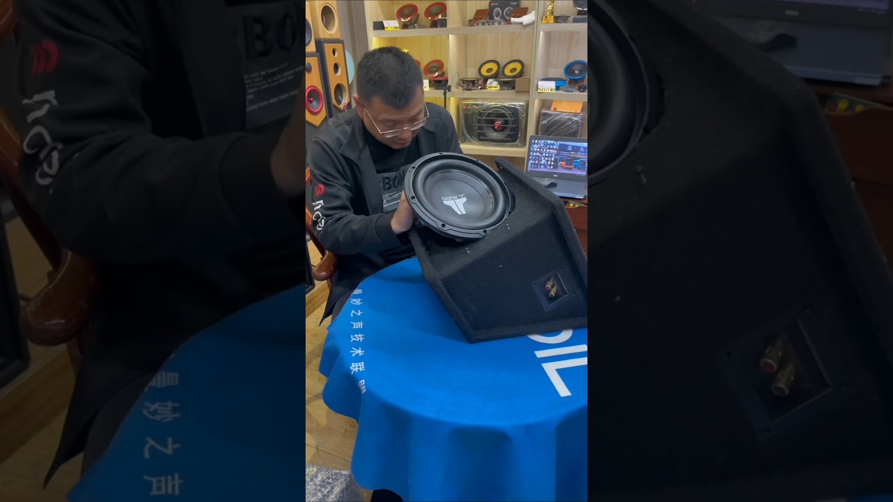 Subwoofer installed, 10" JL AUDIO W0