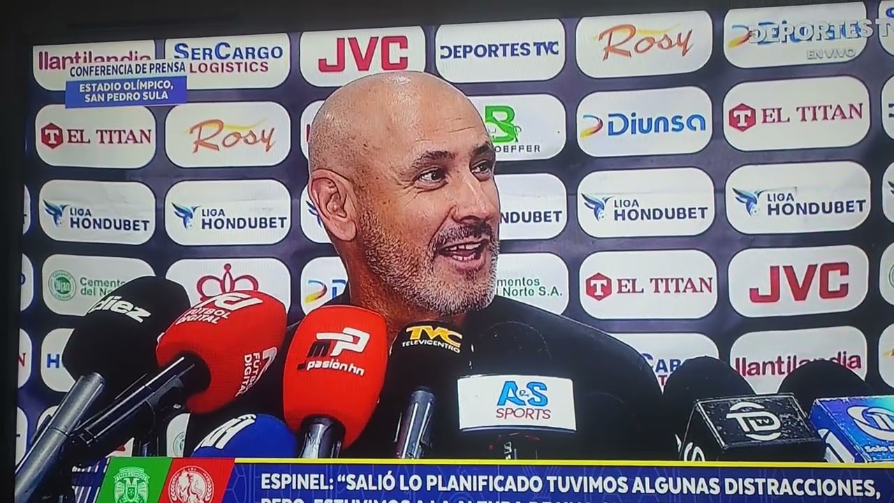 Conferencia de prensa de Espinel técnico del Olimpia muy enojado 😡 