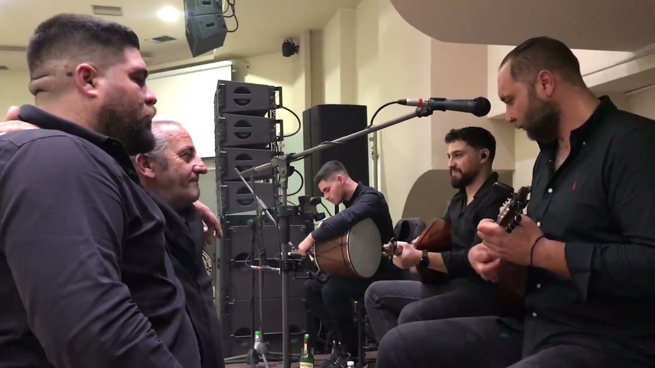Μαντολίνο τραγούδι Χαραλαμπακης Μανόλης.Χρύσανθος Μακρακης