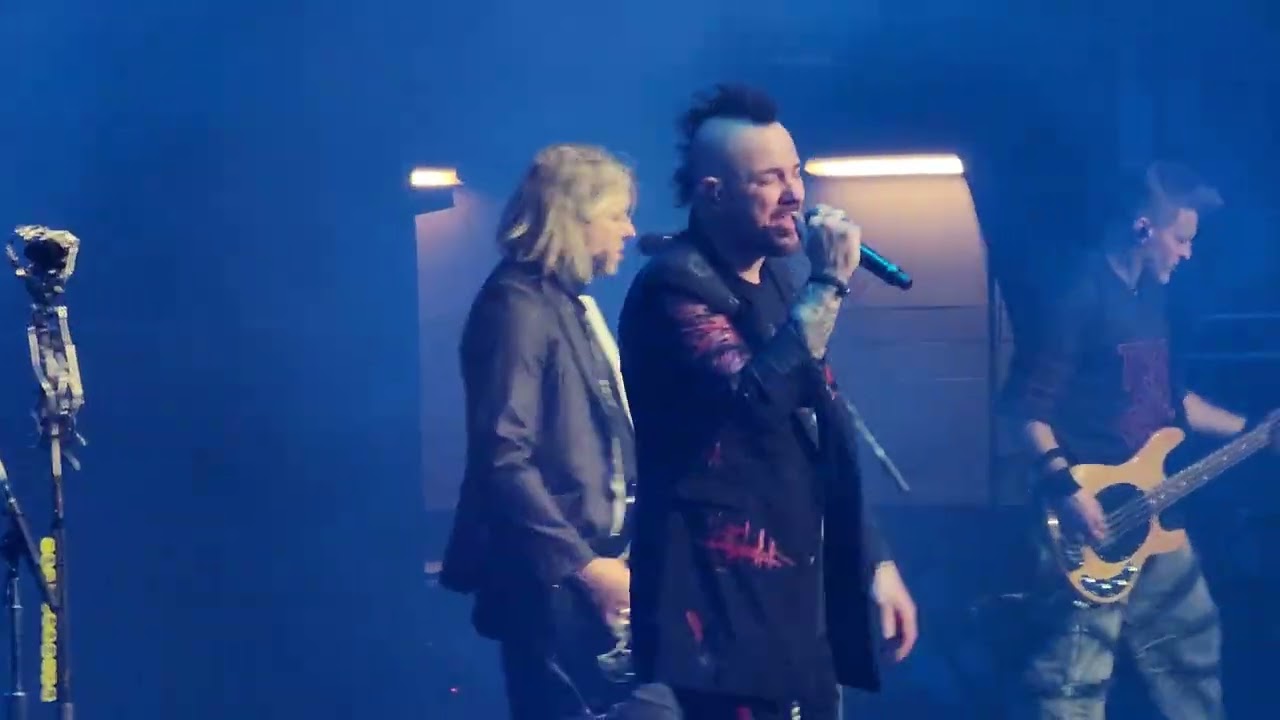 Three days grace Pittsburgh I hate everything about you 