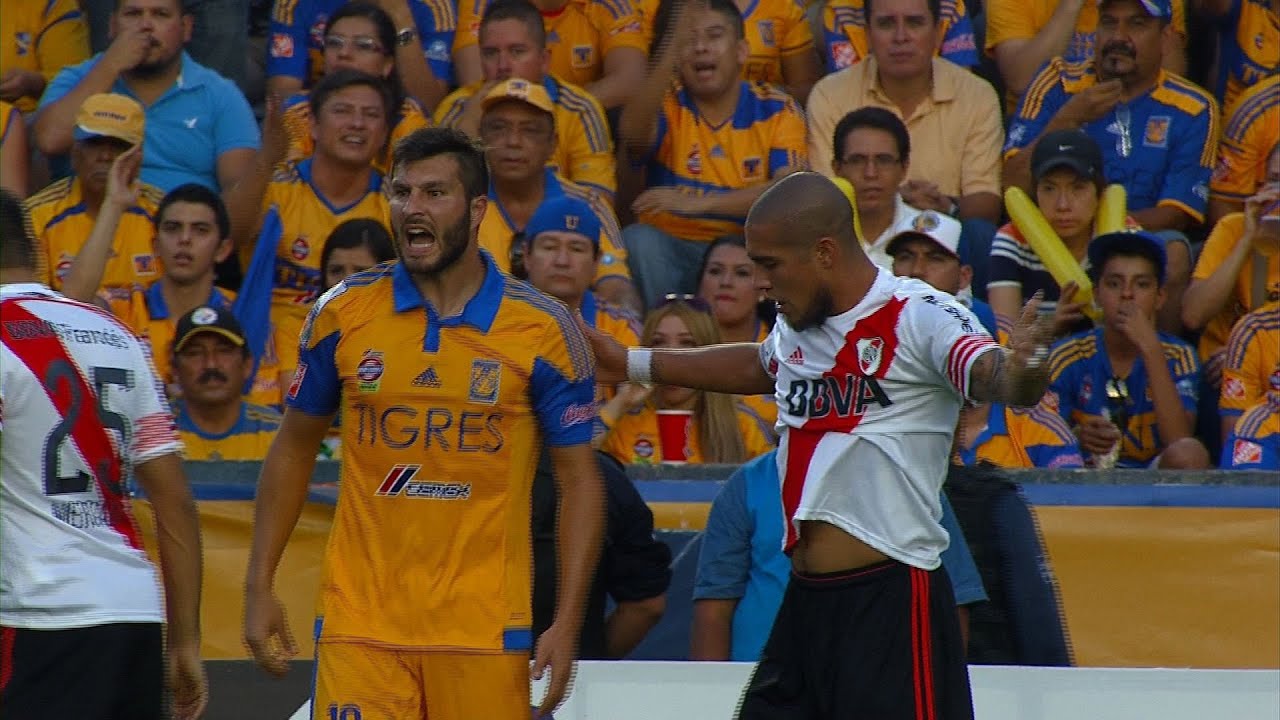 Andr&eacute;-Pierre Gignac (Tigres) - Highlights vs. River Plate
