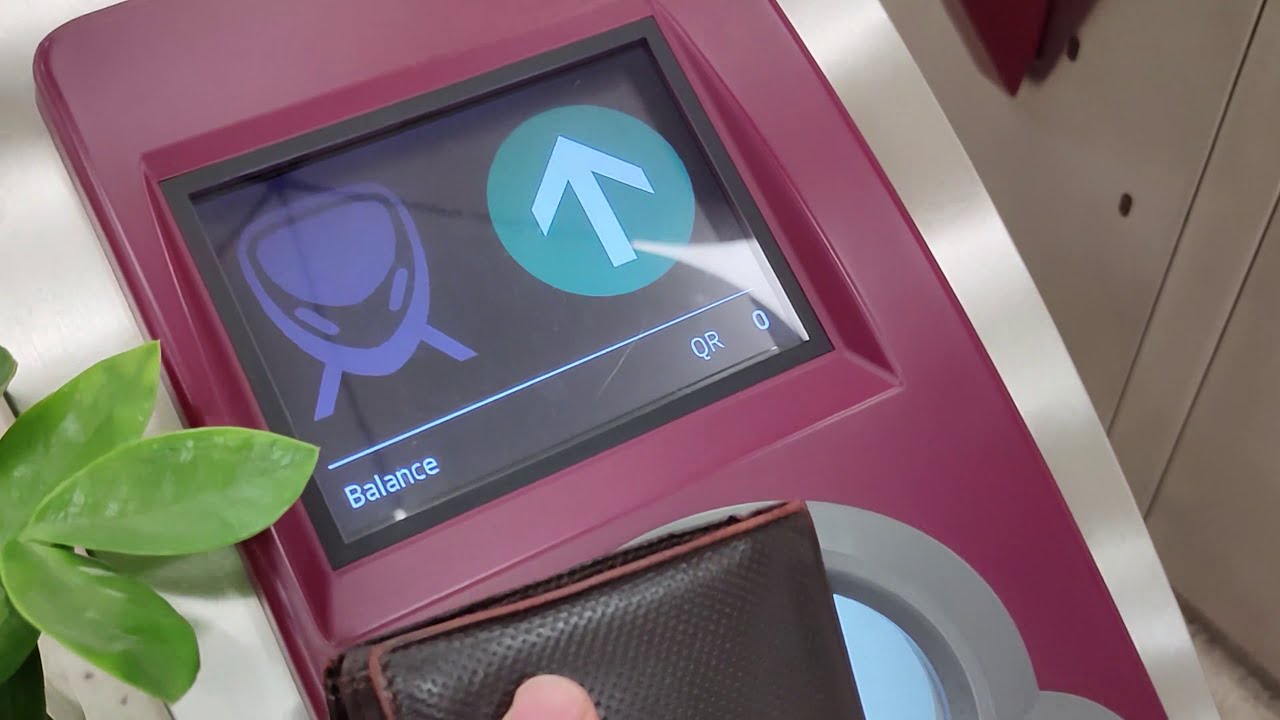 Taking A Metro In Doha (Qatar)