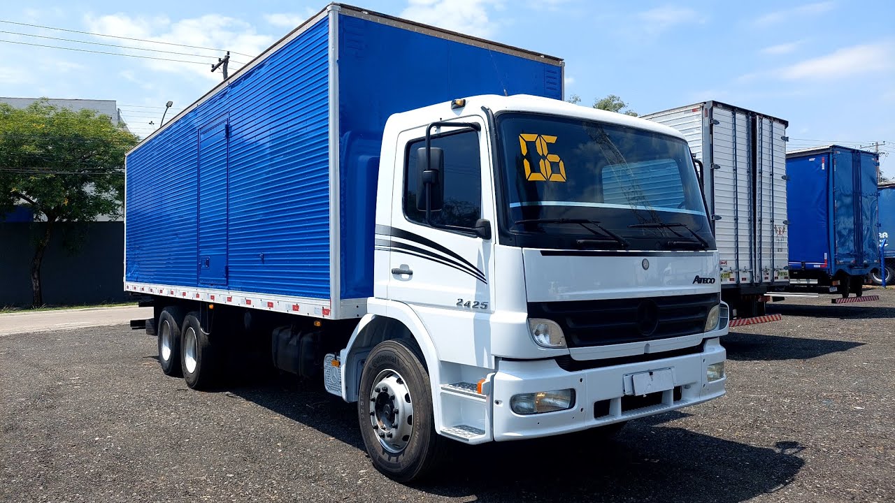 M. BENS ATEGO 2425 2006 TRUCADO COM BAÚ 