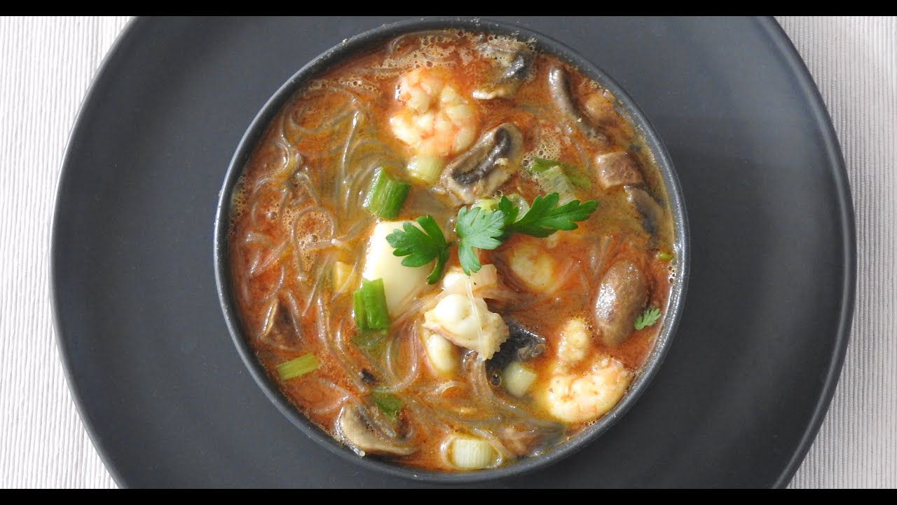 الشوربة الصينية صحية ومذاق رائع  بمرق الروبيان المنزلي  Chinese soup with homemade shrimp stock