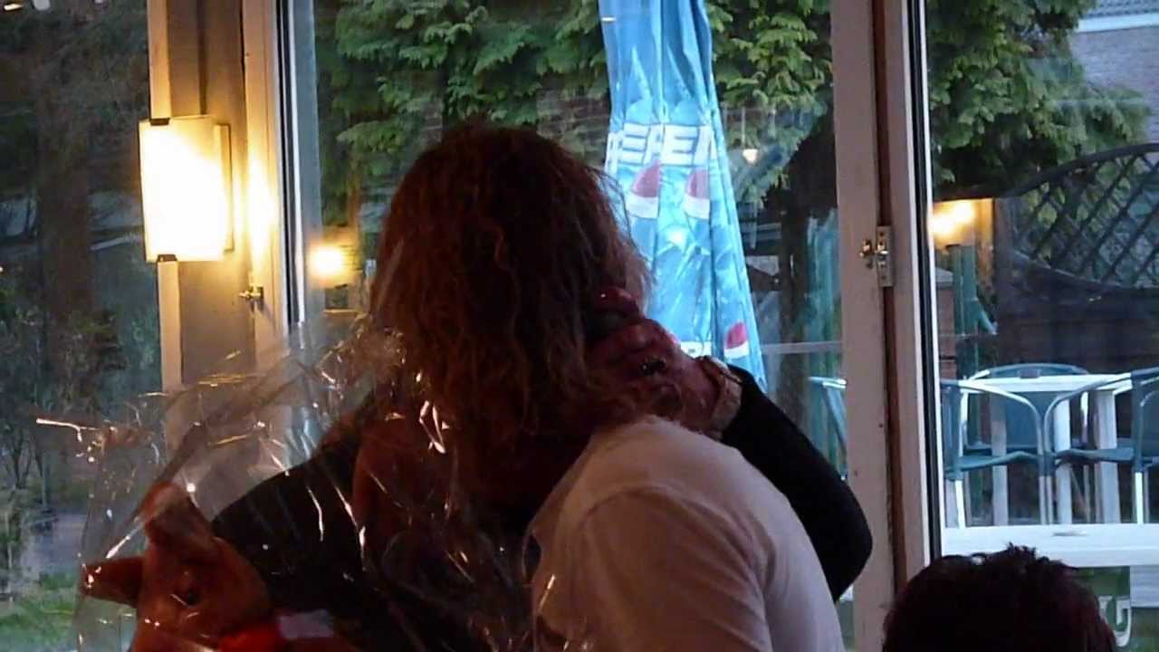 Homecoming surprise after 2 years in Australia / Retour surprise après 2 ans en Australie