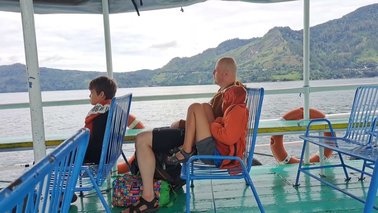 Boat trip  from Parapat to Tuktuk