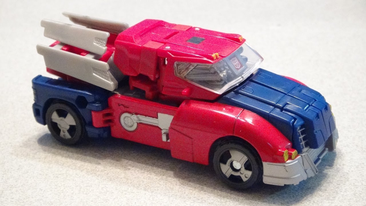 ORION PAX (OPTIMUS PRIME) TRANSFORMERS GENERATIONS IDW COMIC PACK TOY REVIEW