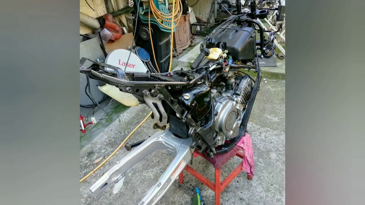 YAMAHA XTZ 750 SUPER TENERE REBUILD