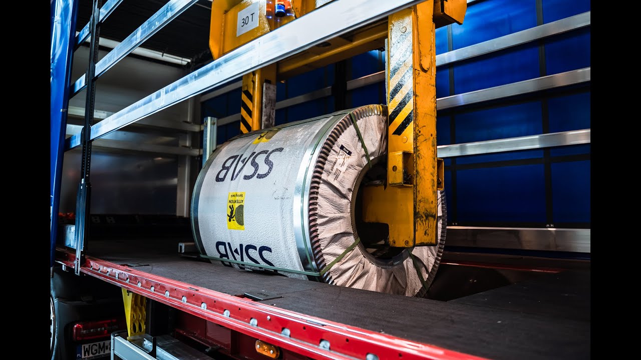 Regesta pierwsza na świecie testuje naczepy Coilmulda Master Strong Light