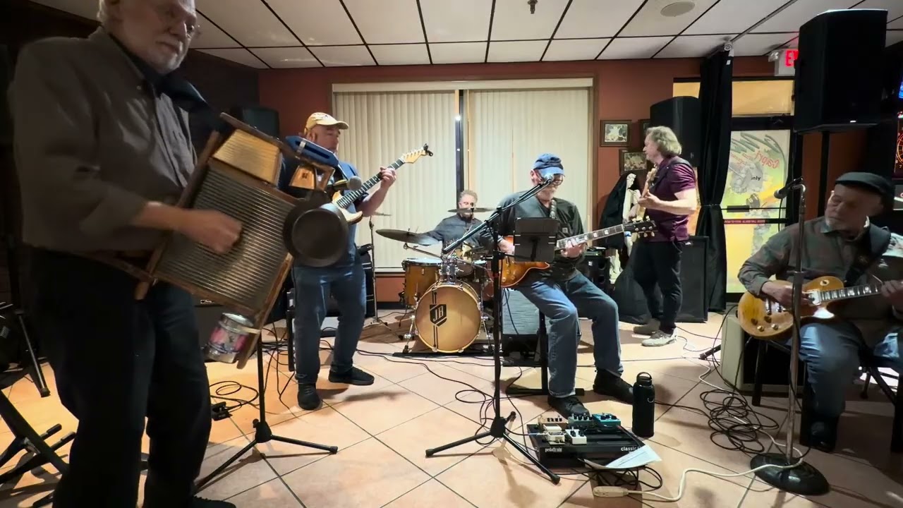 Sunday Open Jam, Capri Pizza, Plumbsteadville, 6:30pm - 20260308  Hound Dog
