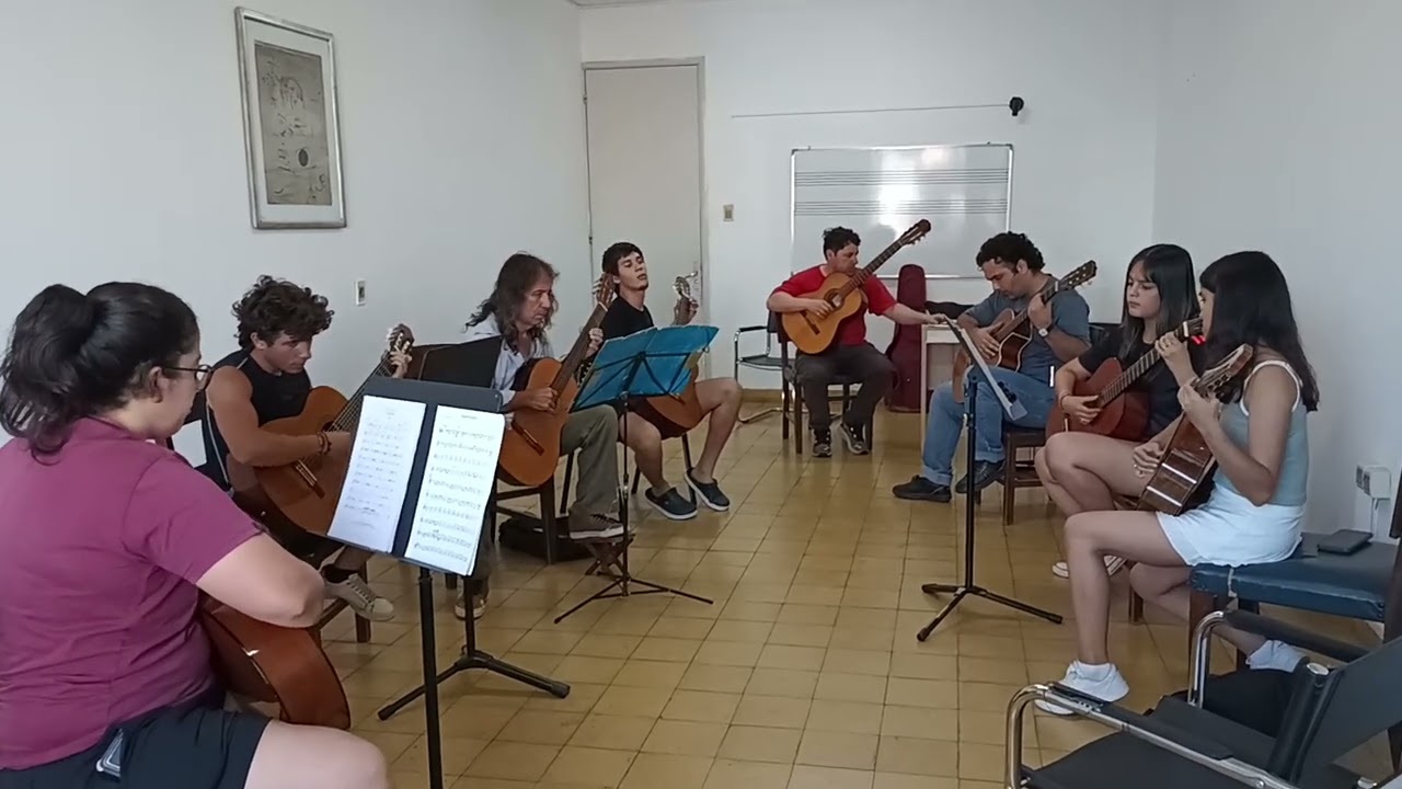 LUCÍA   (N. Basurto)