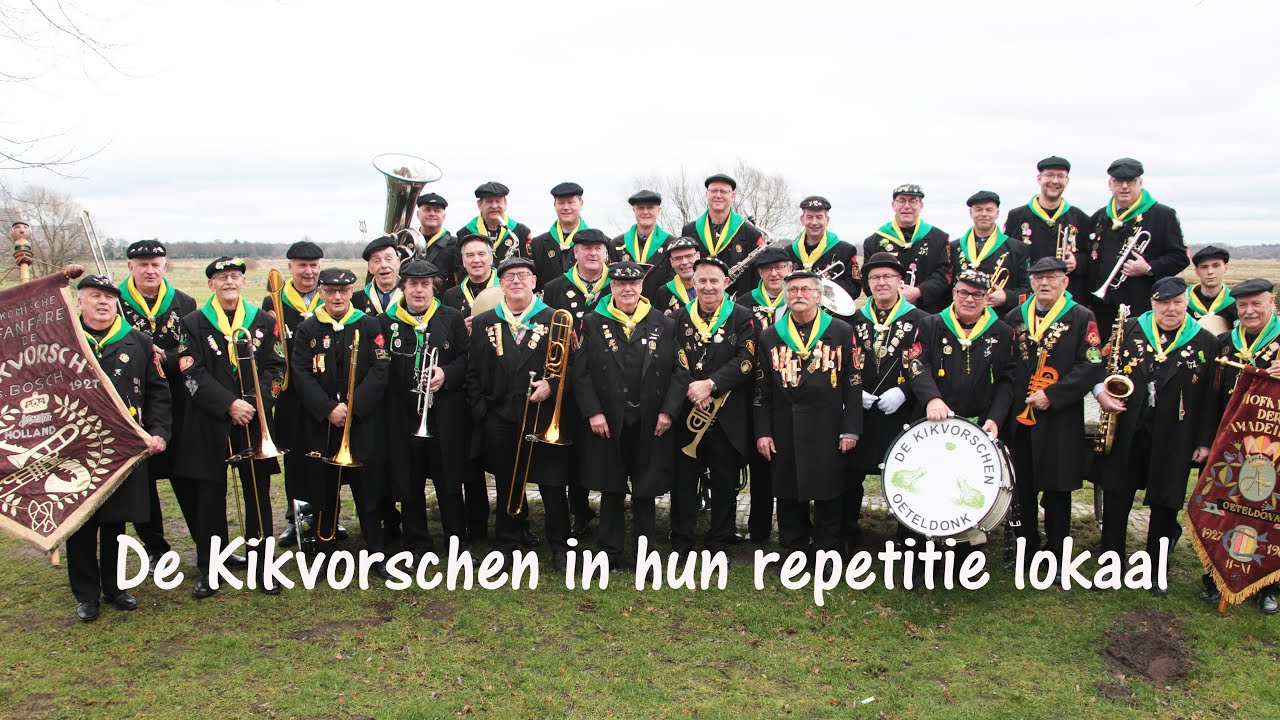 Muziek van de Kikvorschen in hun repetitie lokaal