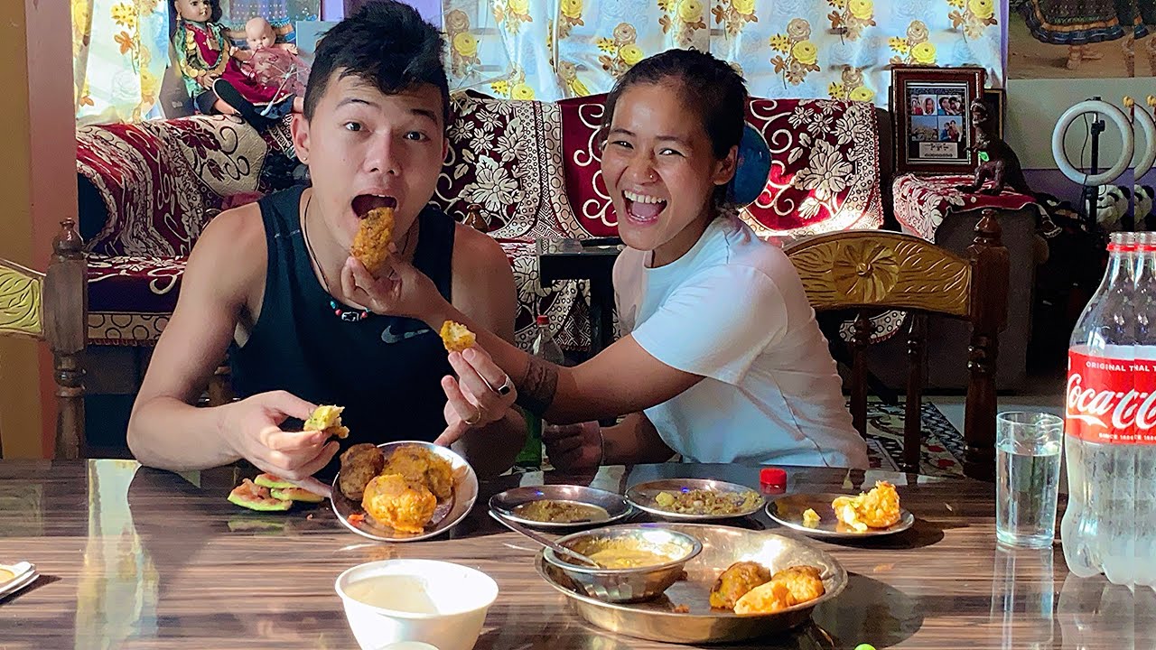 Chotey ko Lagi special food banayera khuwayo donile Dhana ,fight chaii vayena hai Aaja😎😀#familyvlog