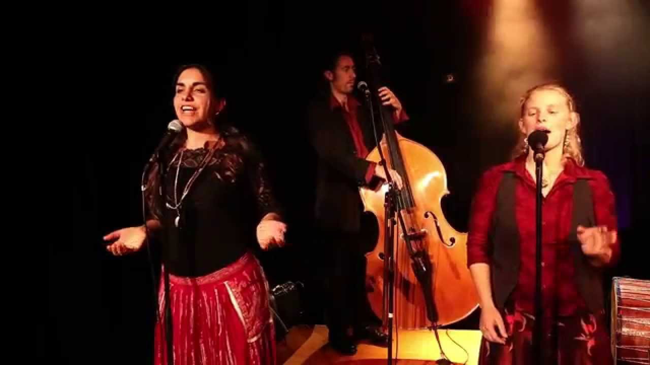 Amari Famili - Phiravalman Kali phuv / en Live (officiel)