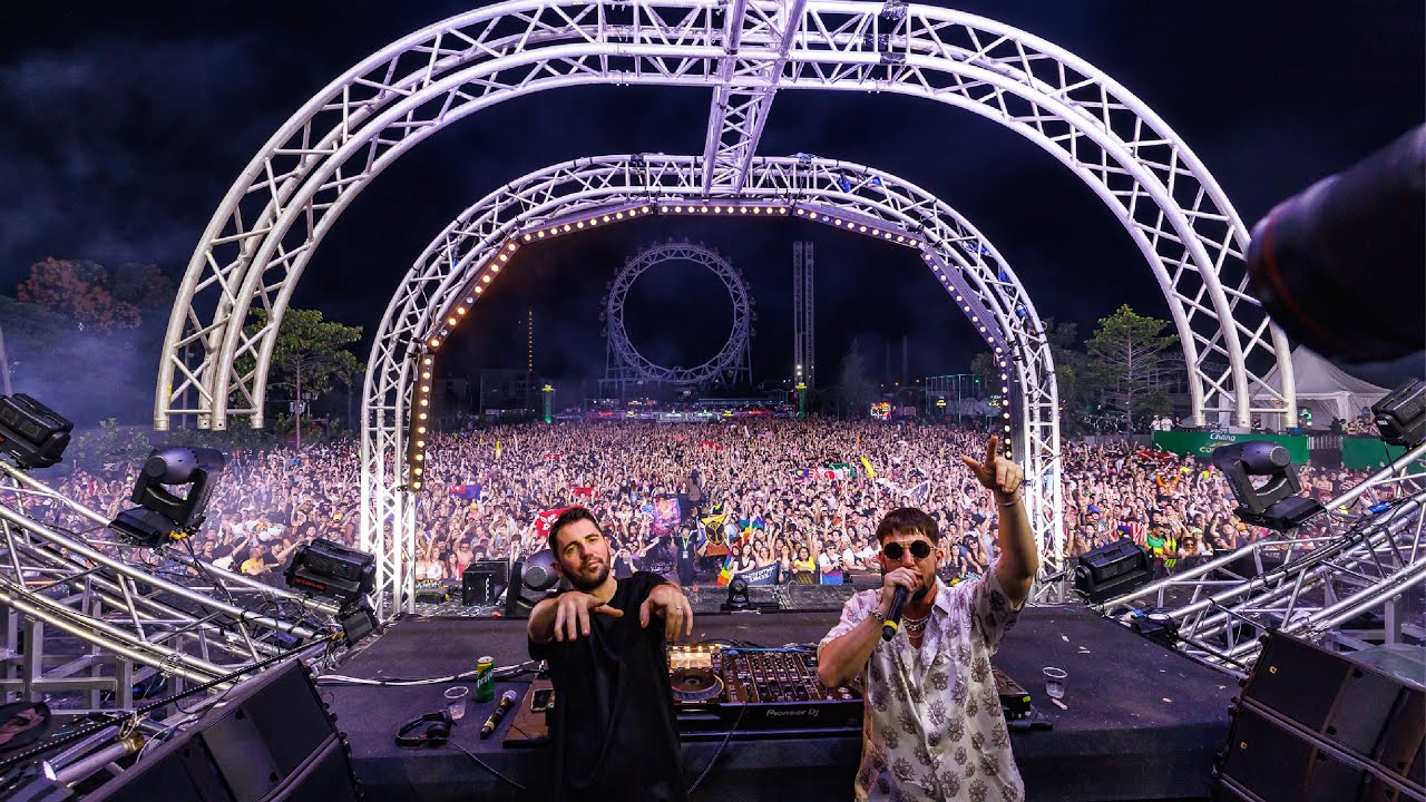 DIMITRI VEGAS & LIKE MIKE Live At NEON Countdown 2022