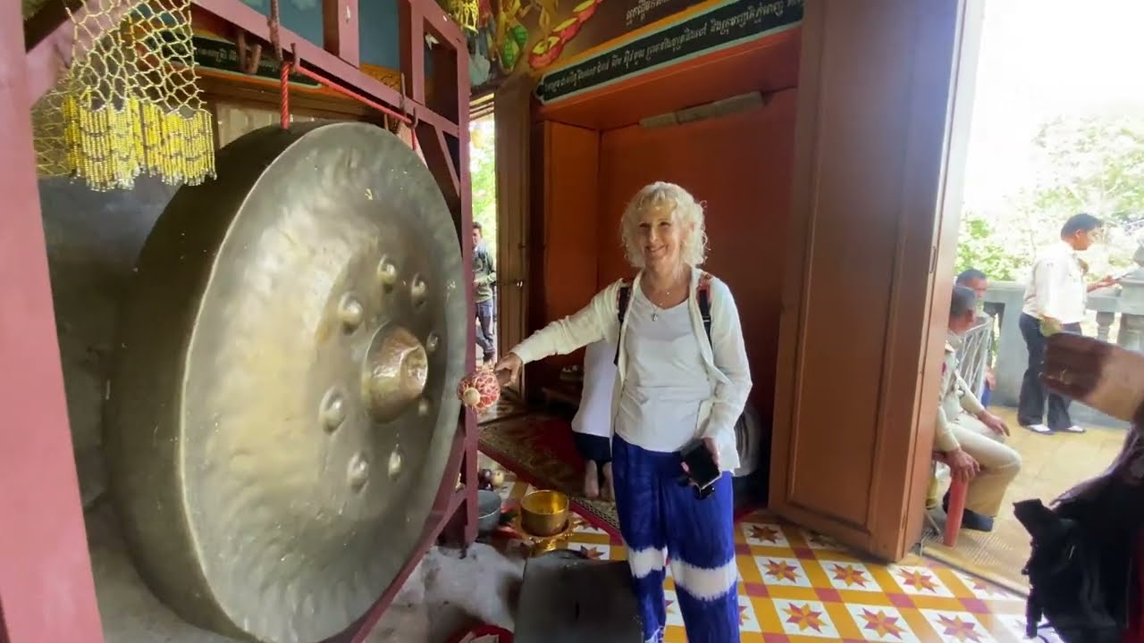 Экскурсия в храм Кох Кер и к водопаду Пном Кулен из Сиемреапа.