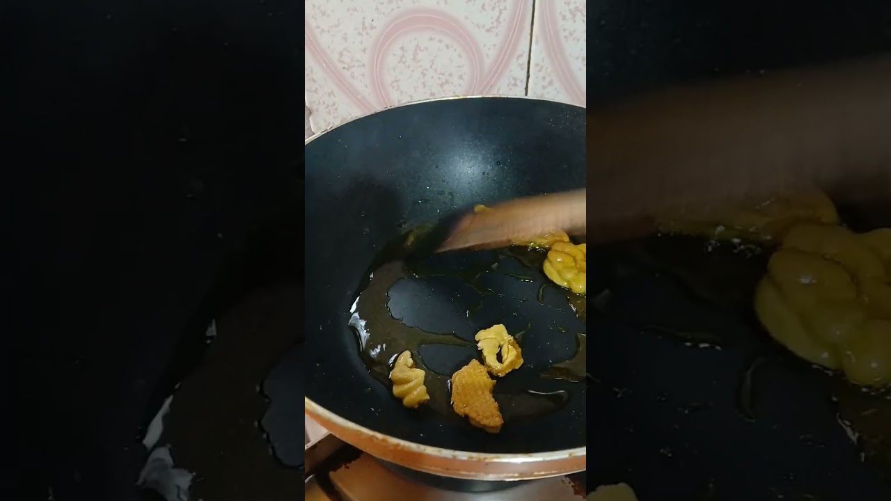 পালং শাকের পিঠালি। 