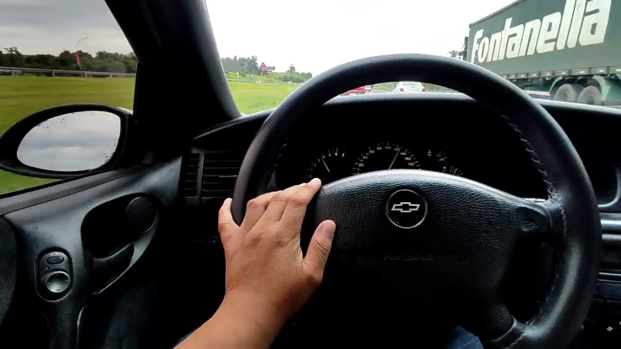 ACELERANDO VECTRA GLS 1997 - 2.0 8V NA ESTRADA