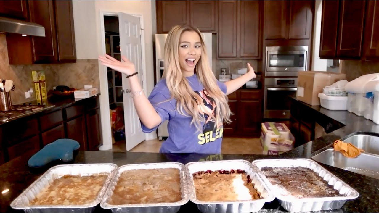 COOKING WITH THE SANDS FAMILY ( HOLIDAY DUMP CAKES)