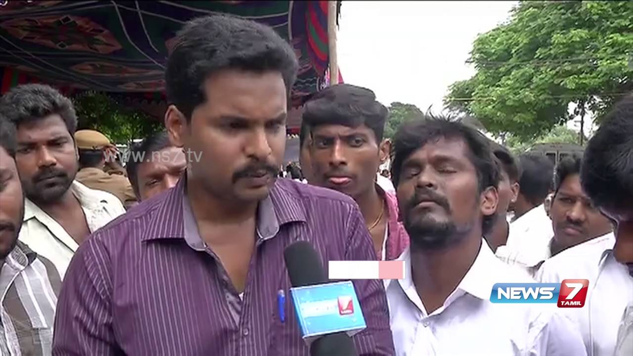 Taxi drivers protest demanding Govt to fix permanent rate in Chennai | News7 Tamil