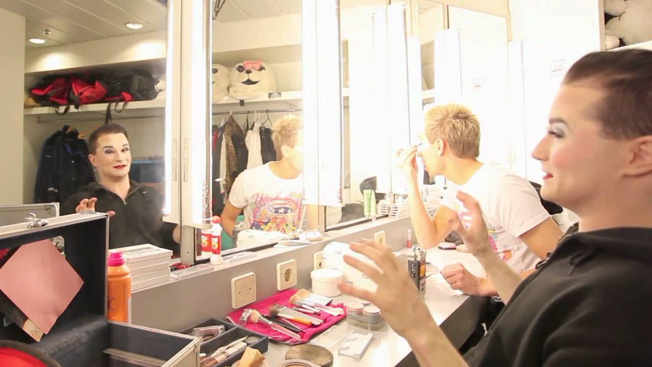 Jukka K. ja Miss Divet: Drag-artistit paljaina